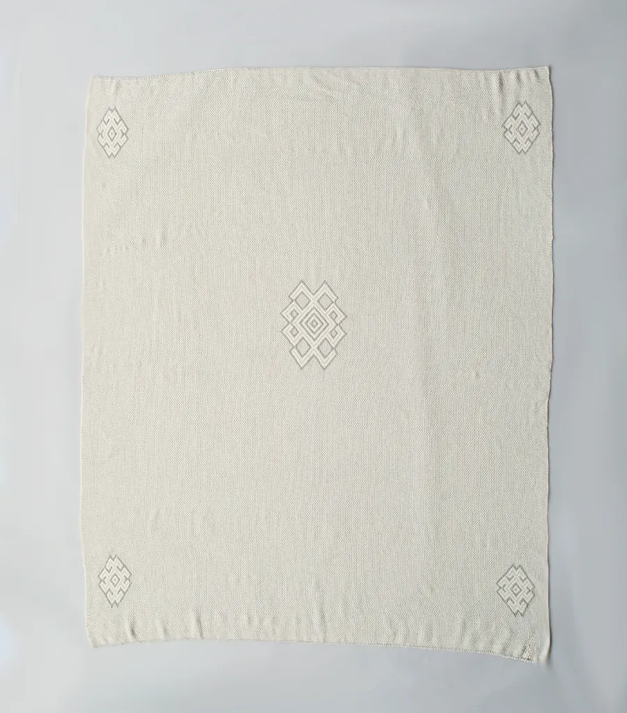 Araa Blanket in Ivory