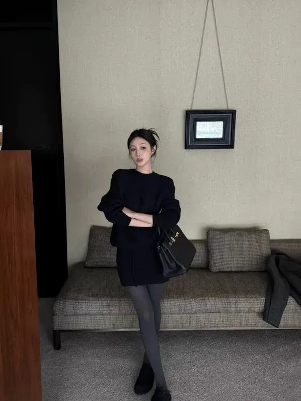 Casual sports suit retro gray knit sweater sweater women's winter hip skirt skirt short skirt two-piece suit