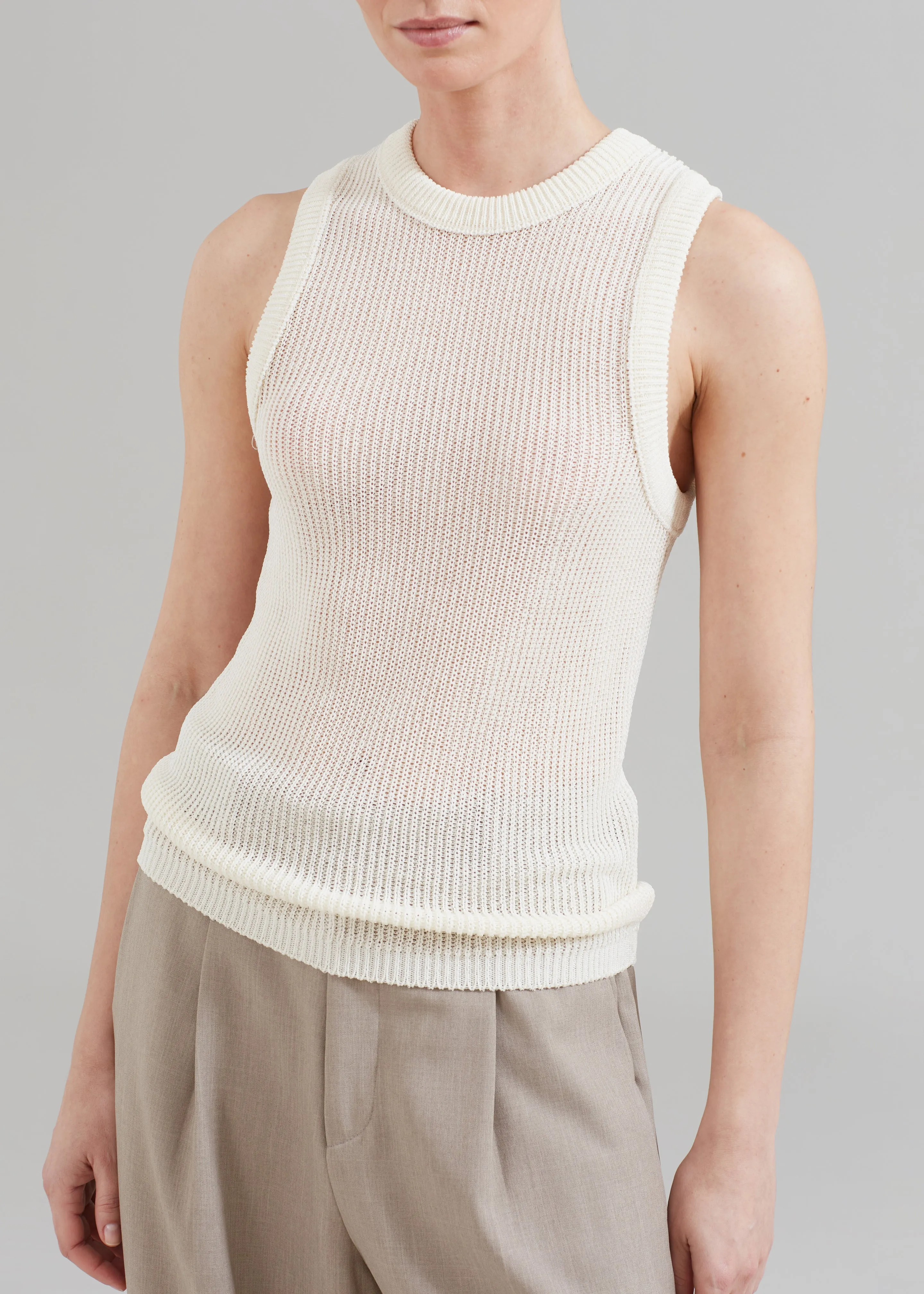 Low Classic Resort Sleeveless Top - Cream