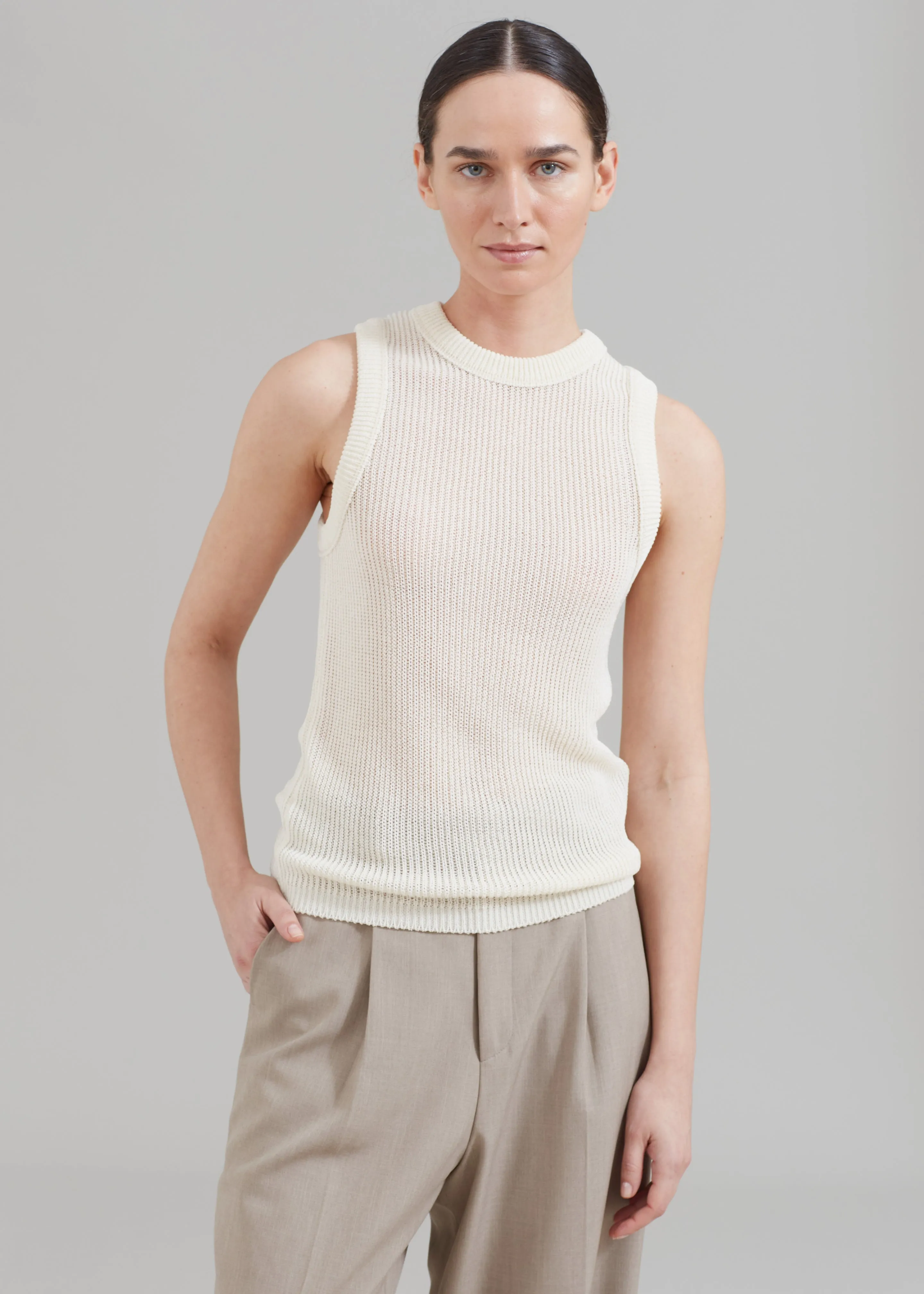 Low Classic Resort Sleeveless Top - Cream