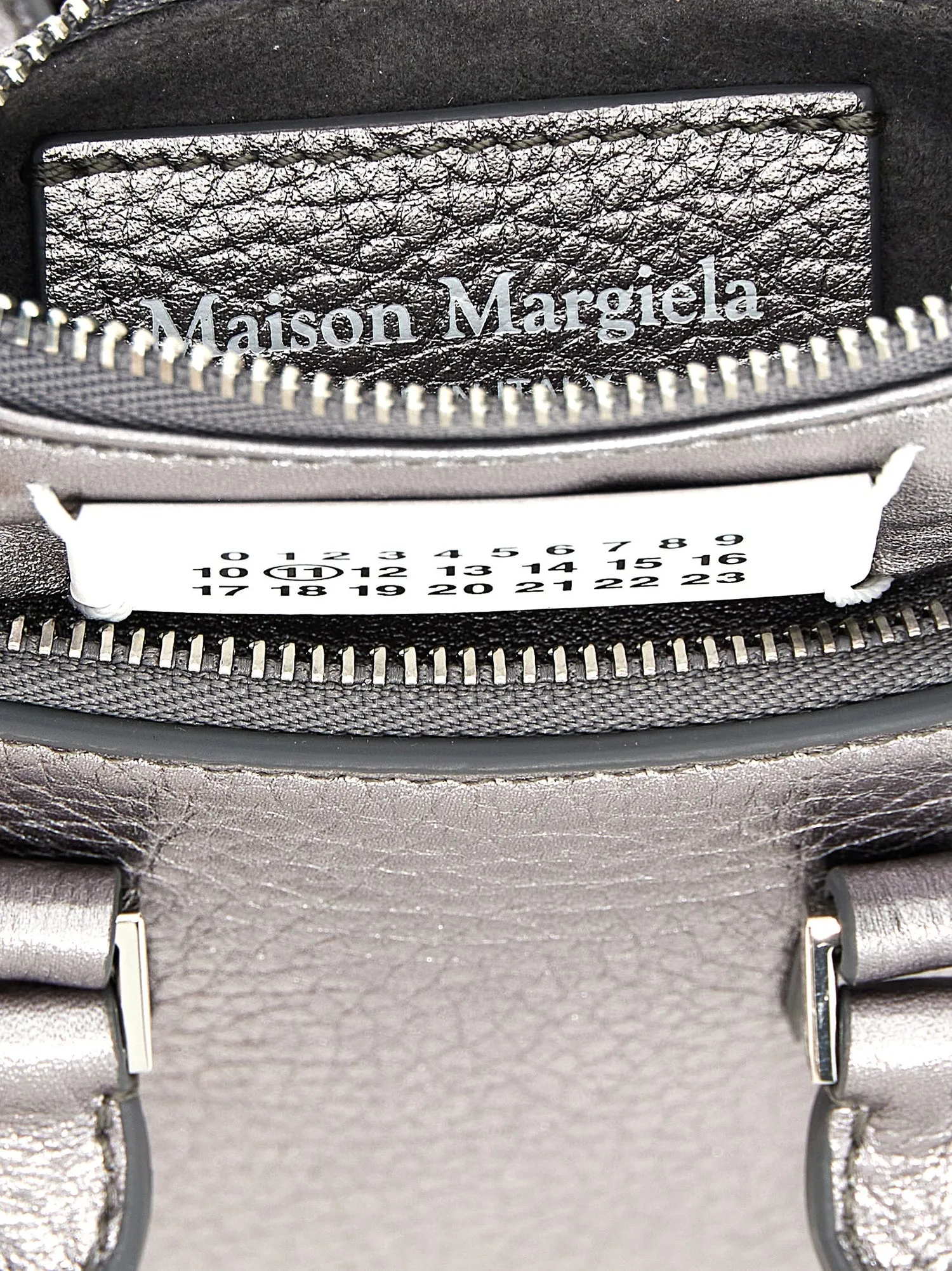 Maison Margiela    Maison Margiela '5 Ac Classique Baby' Crossbody Bag