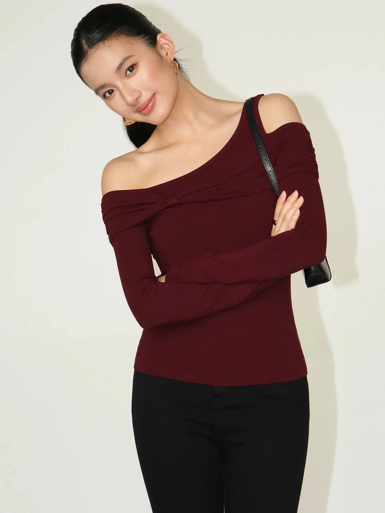 NEVA HU design one-shoulder sweater women's long-sleeved slanted shoulder bottoming shirt niche slim off-shoulder top