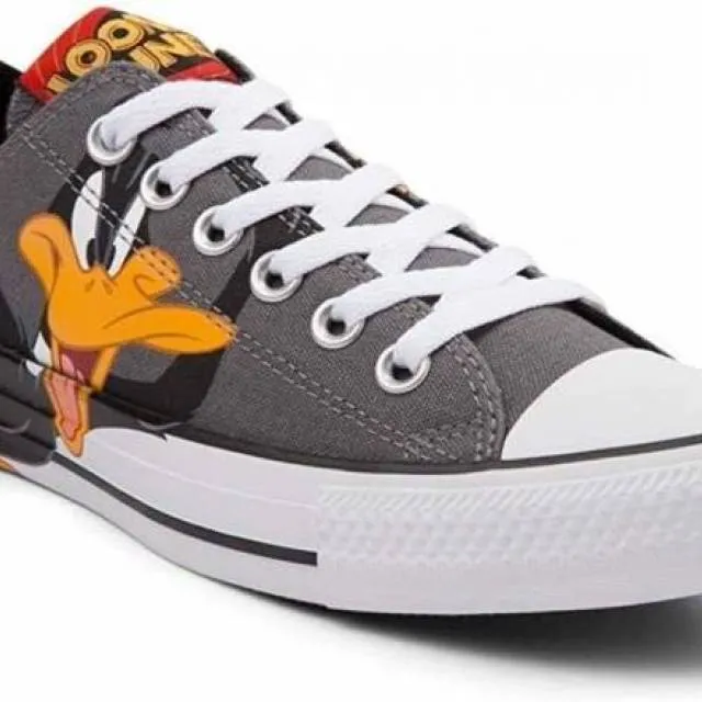 New Converse Looney Tunes x Chuck Taylor All Star Ox 'Bu...