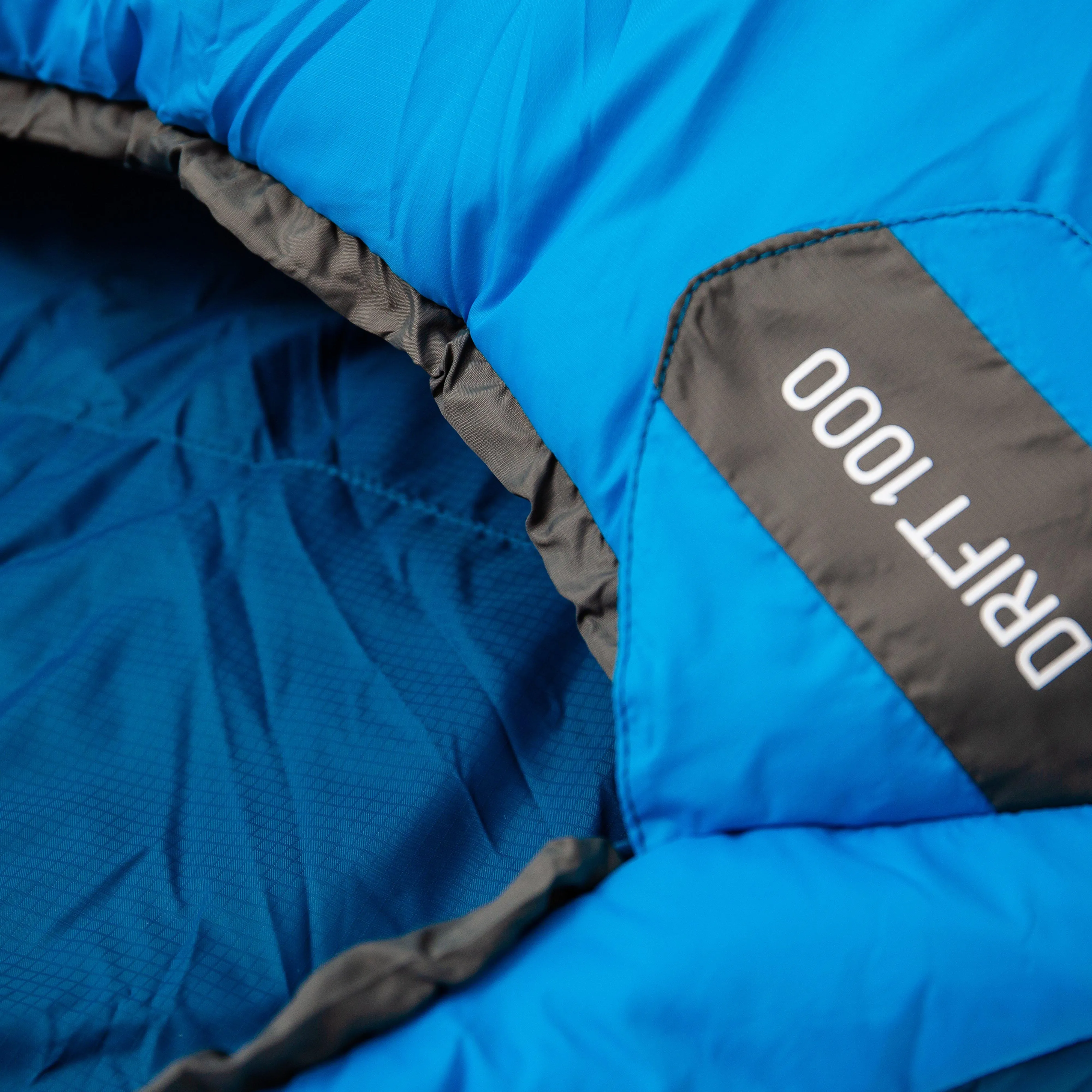 OEX Drift 1000 Sleeping Bag | Millets