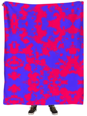 Pink and Violet Paint Splatter Plush Blanket