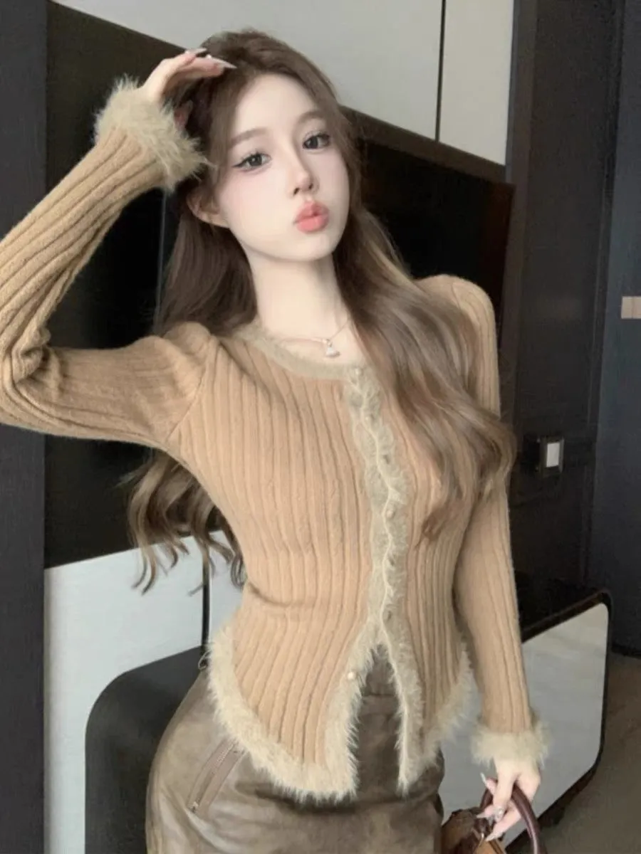 Soft waxy raw edge splicing short Maillard top for women in autumn hot girl slimming long-sleeved knitted cardigan jacket