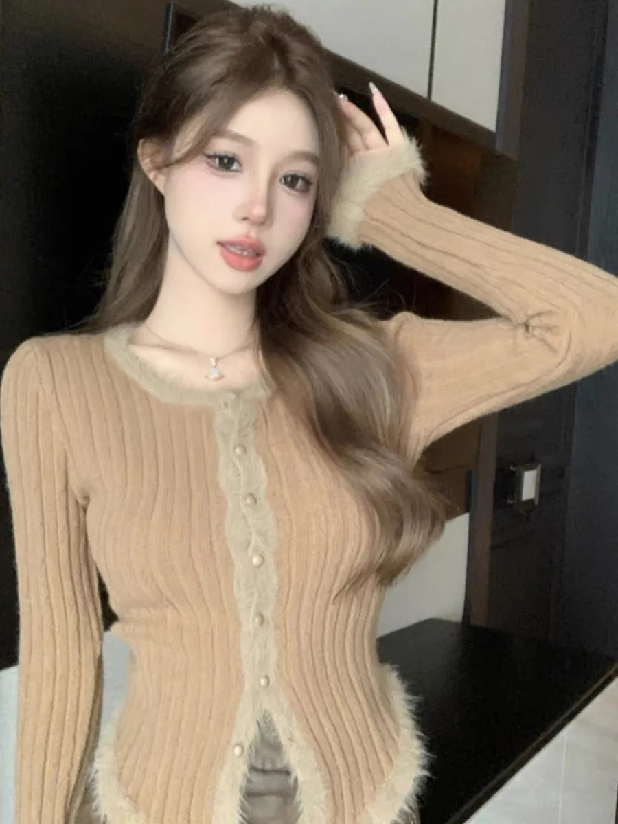 Soft waxy raw edge splicing short Maillard top for women in autumn hot girl slimming long-sleeved knitted cardigan jacket