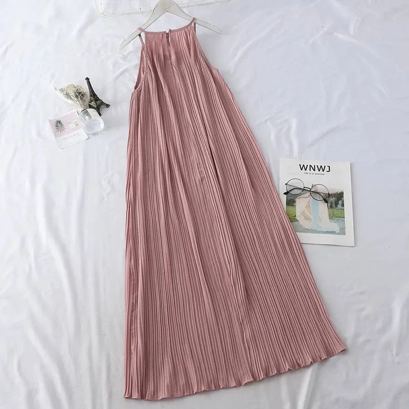 Temperament sleeveless halter neck tank top women's summer new style backless long pleated holiday dress long skirt trendy