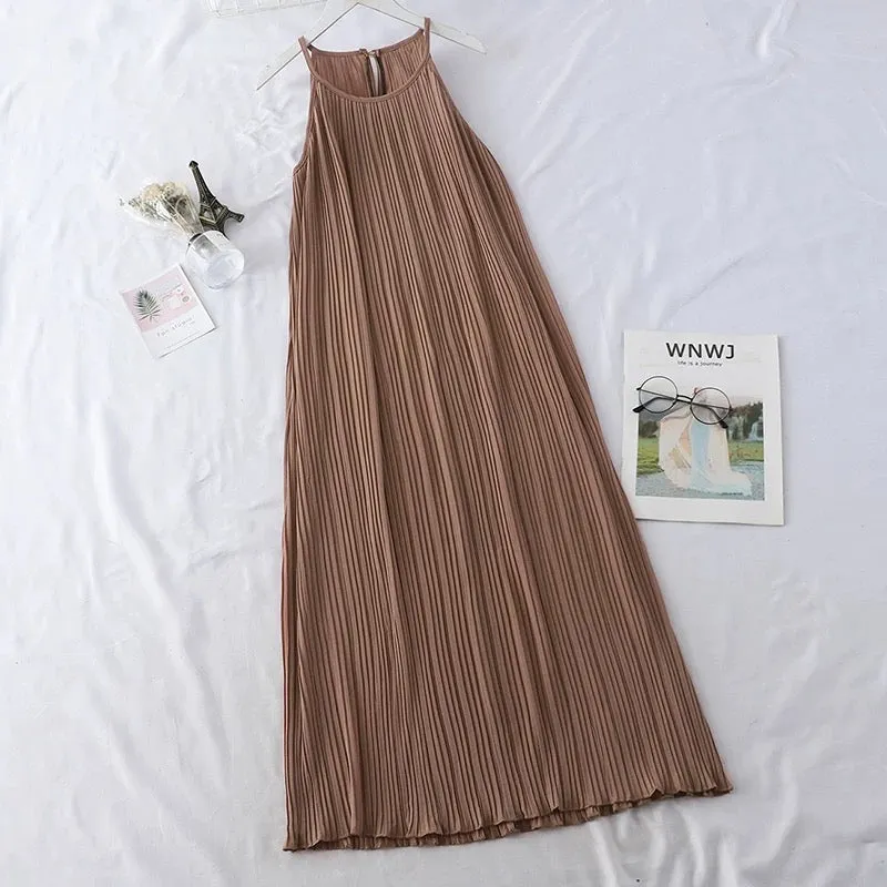 Temperament sleeveless halter neck tank top women's summer new style backless long pleated holiday dress long skirt trendy