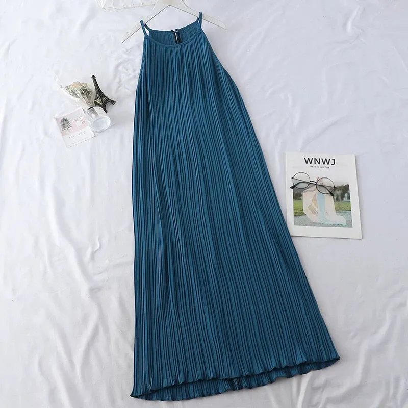 Temperament sleeveless halter neck tank top women's summer new style backless long pleated holiday dress long skirt trendy