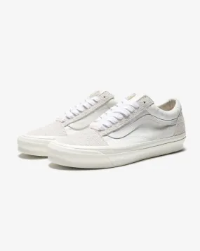 UNDEFEATED X VANS OG OLD SKOOL LX - WHITE