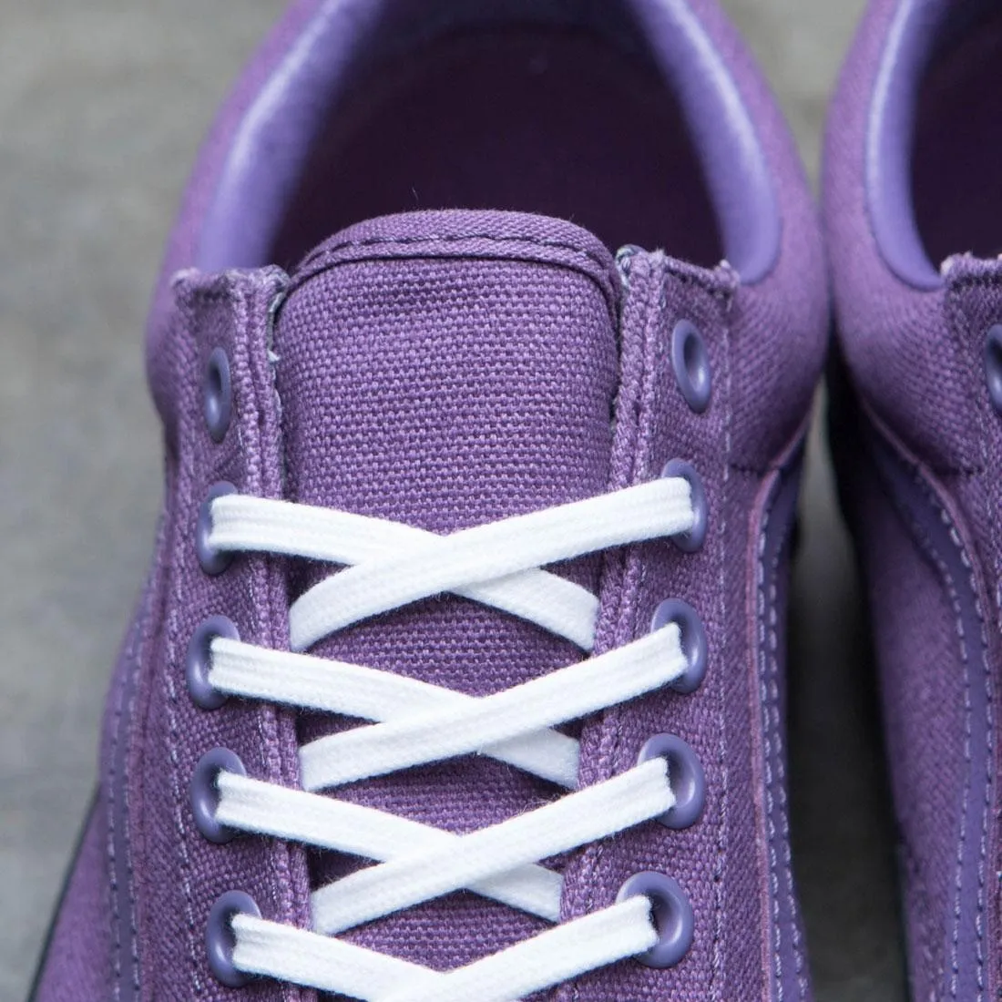 Vans Men Old Skool - Black Outsole (purple / grape / black)