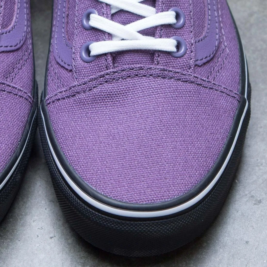 Vans Men Old Skool - Black Outsole (purple / grape / black)