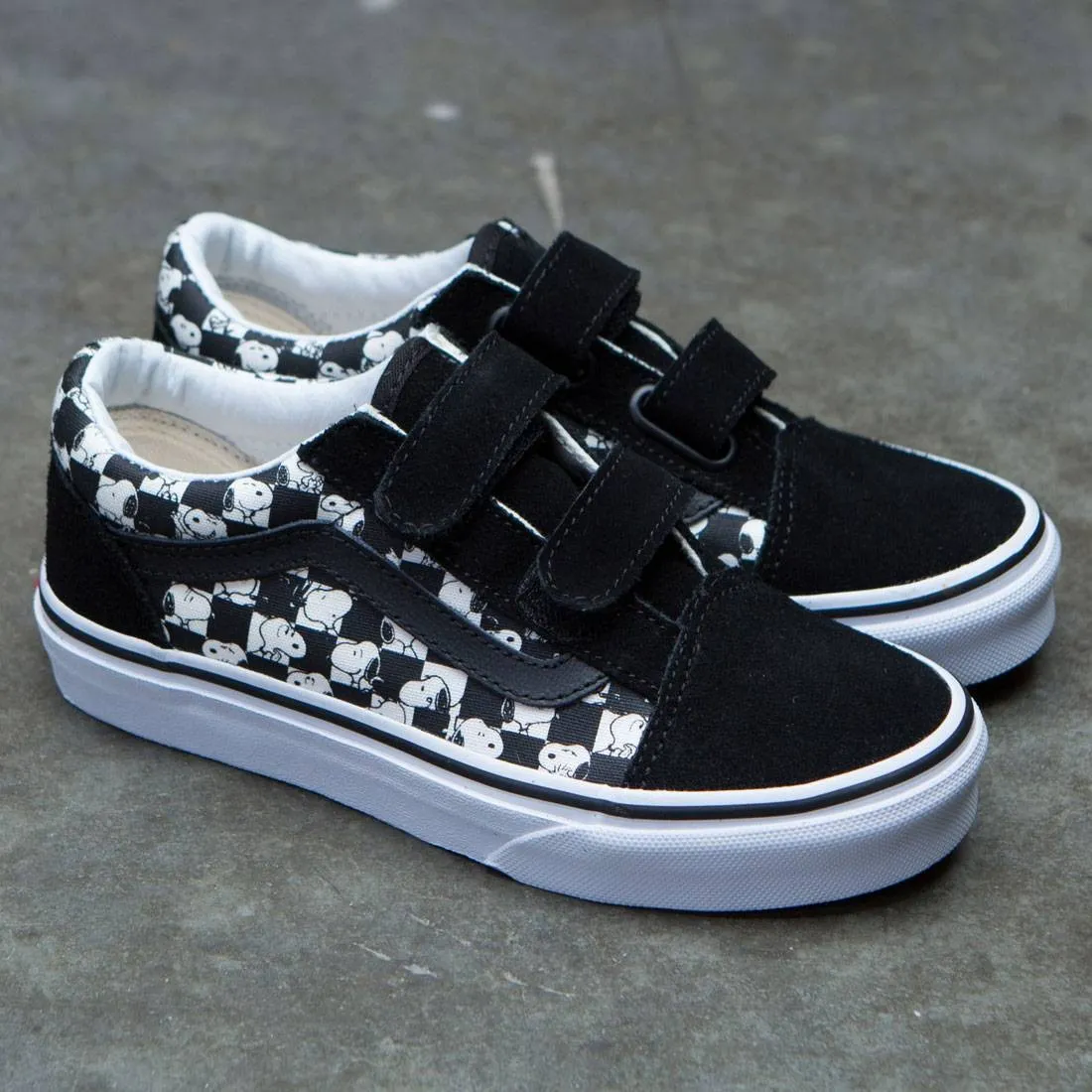 Vans x Peanuts Big Kids Old Skool V - Snoopy (black / checkerboard)