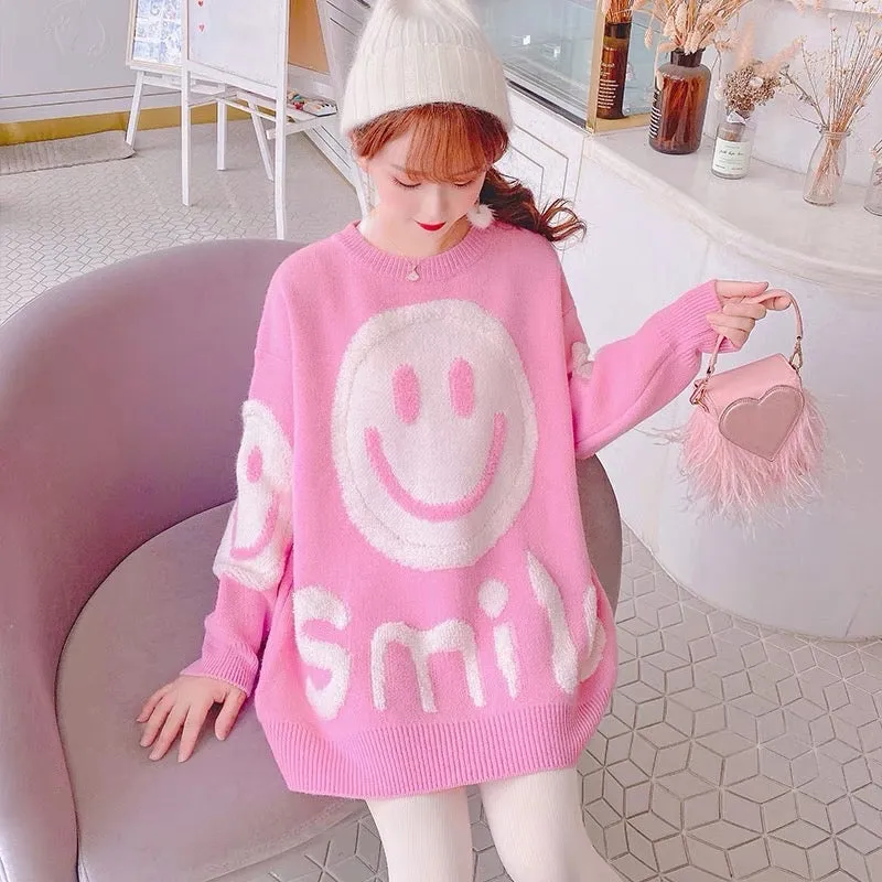 Winter soft and gentle sweater with a smiley face, energetic girly sweet pink lazy style loose mid-length sweater