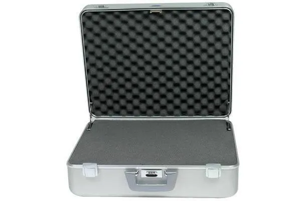 ZERO Halliburton Camera Case 21x17x7.5  